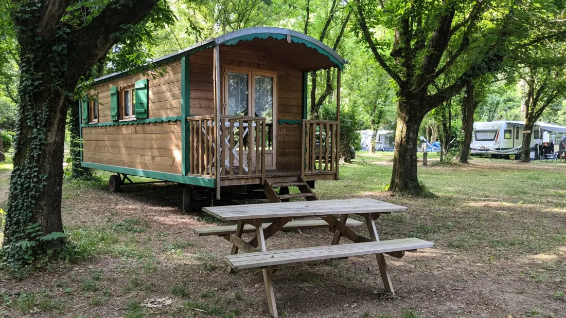Camping Universal 4 Sterne★★★★