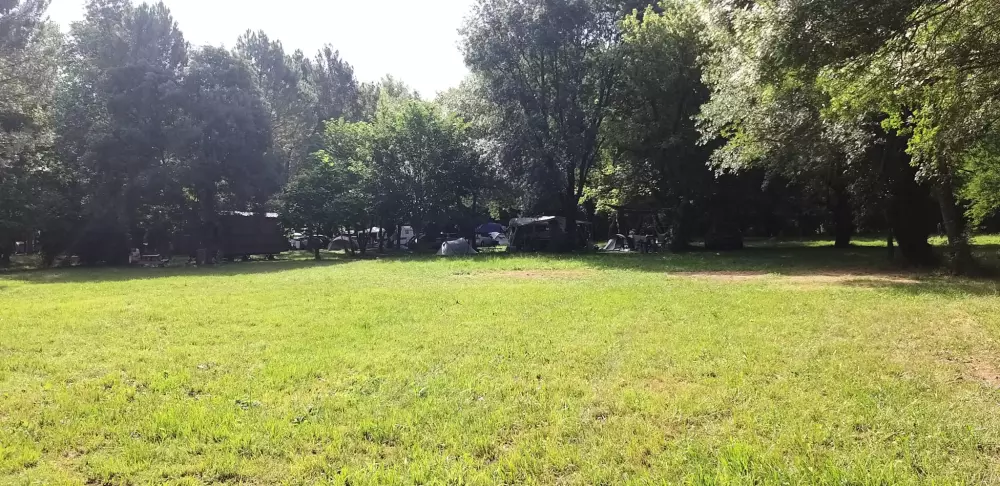 Camping Universal 4 Sterne★★★★