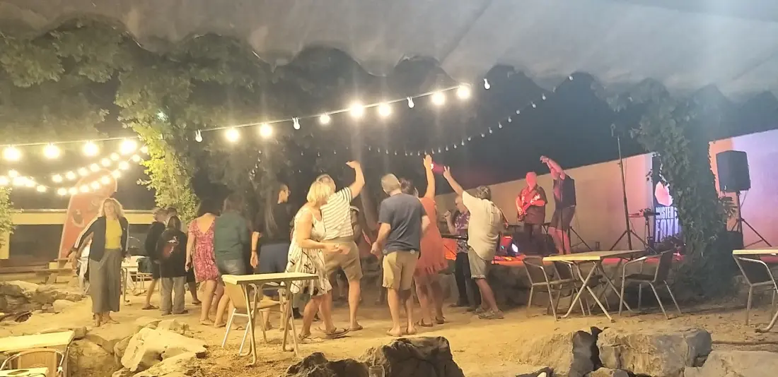 Camping Universal 4 Sterne★★★★