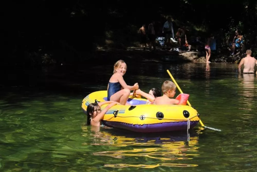 Camping Universal 4 Sterne★★★★