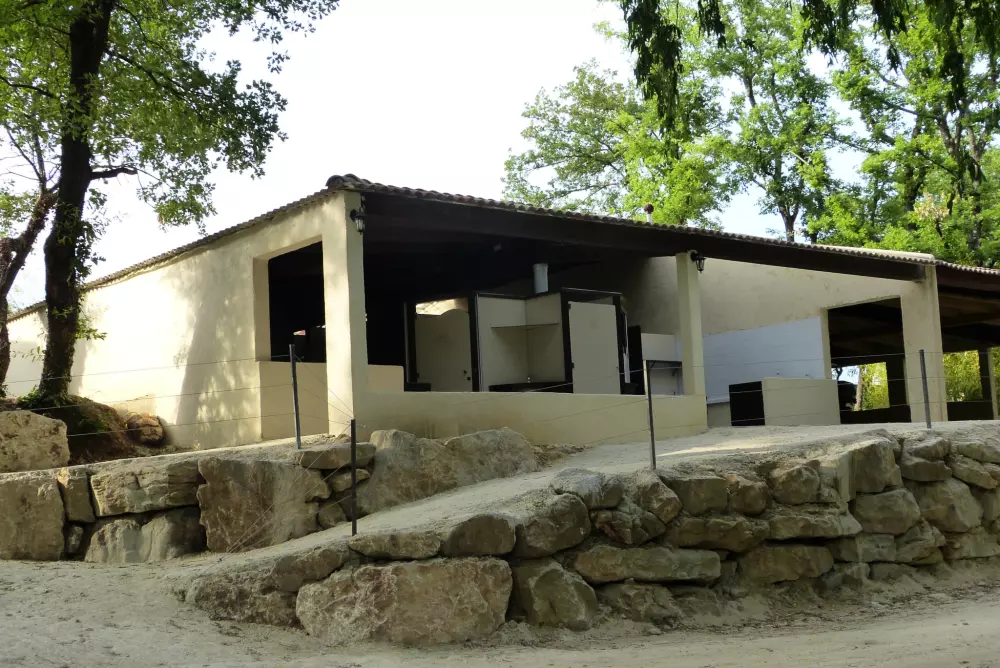 Camping Universal 4 Sterne★★★★