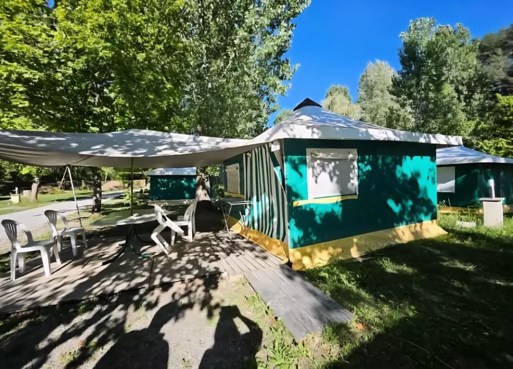 Camping Universal 4 Sterne★★★★