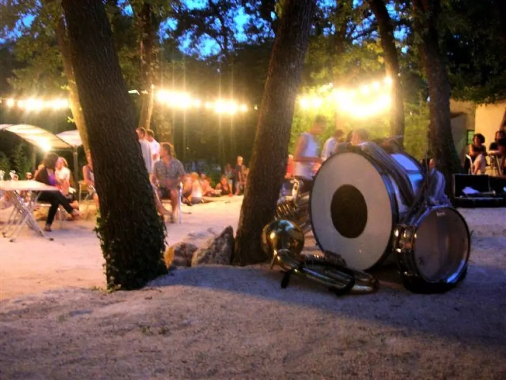 Camping Universal 4 Sterne★★★★