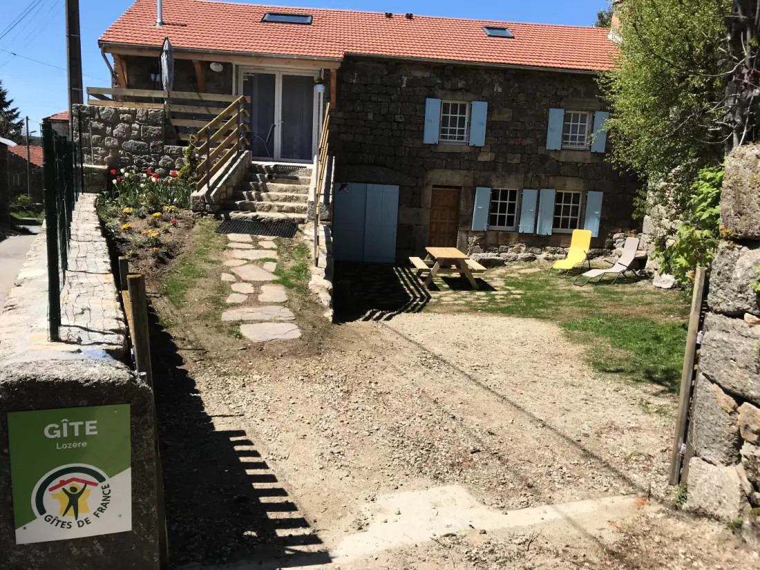 Gîte de France Gîte l'oustaou 4/5 Personen 3 Ohren