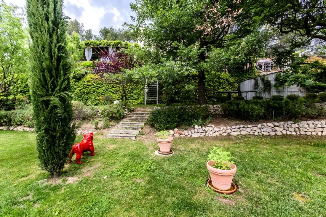 Kiváló villa kilátással, Aix En Provence és Luberon között
