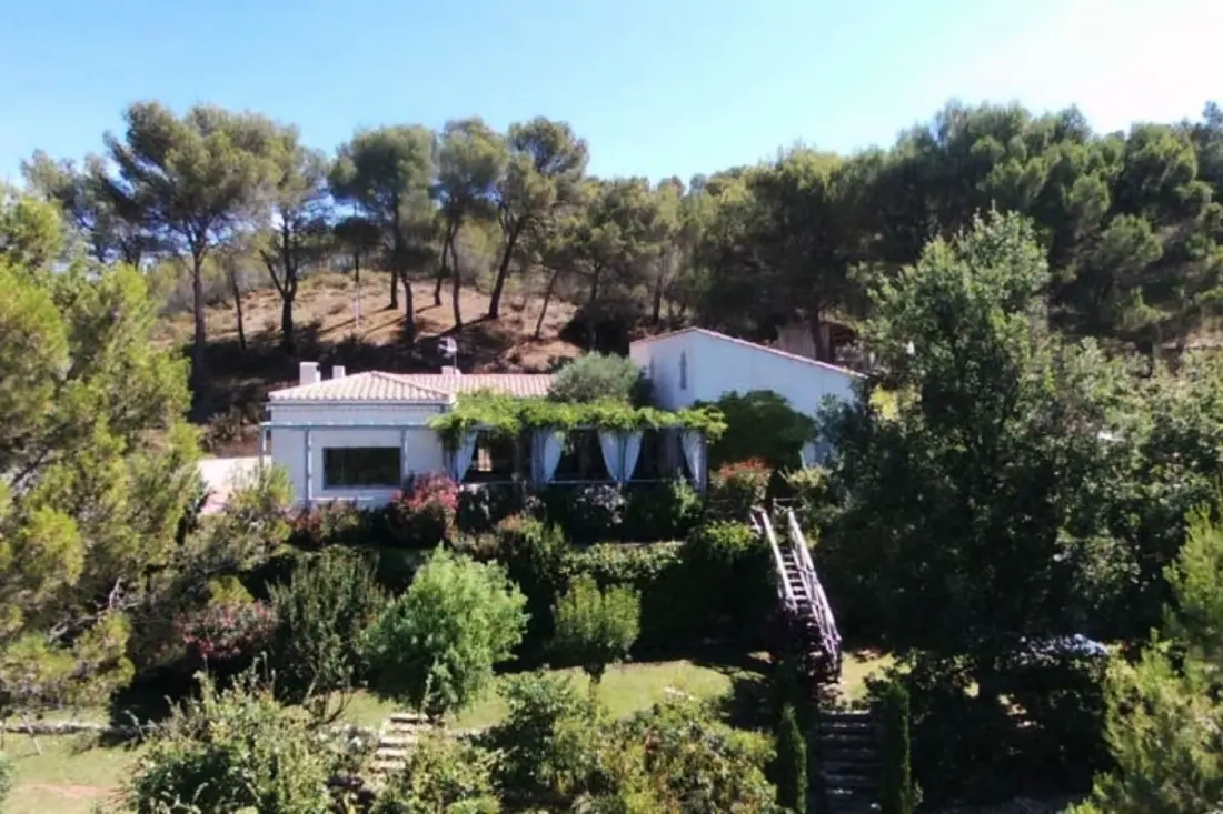 Kiváló villa kilátással, Aix En Provence és Luberon között