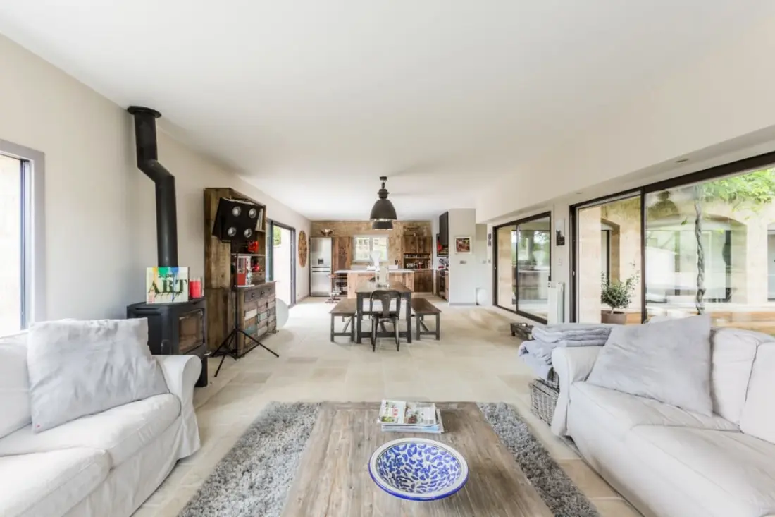 Kiváló villa kilátással, Aix En Provence és Luberon között
