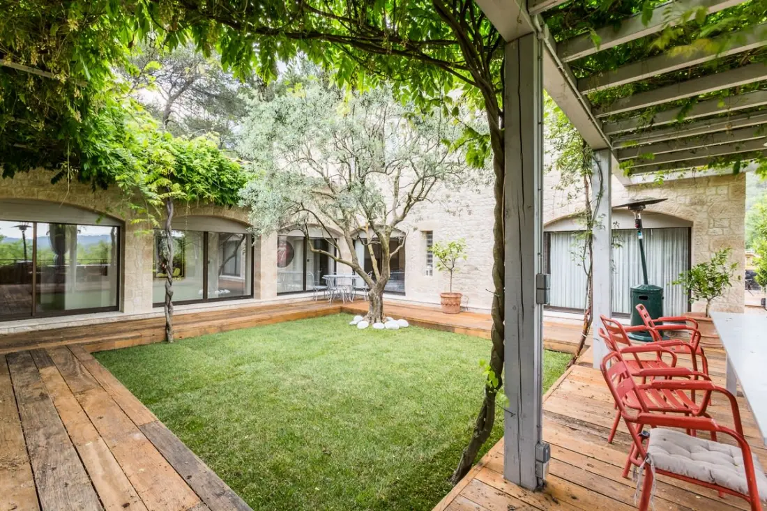 Kiváló villa kilátással, Aix En Provence és Luberon között