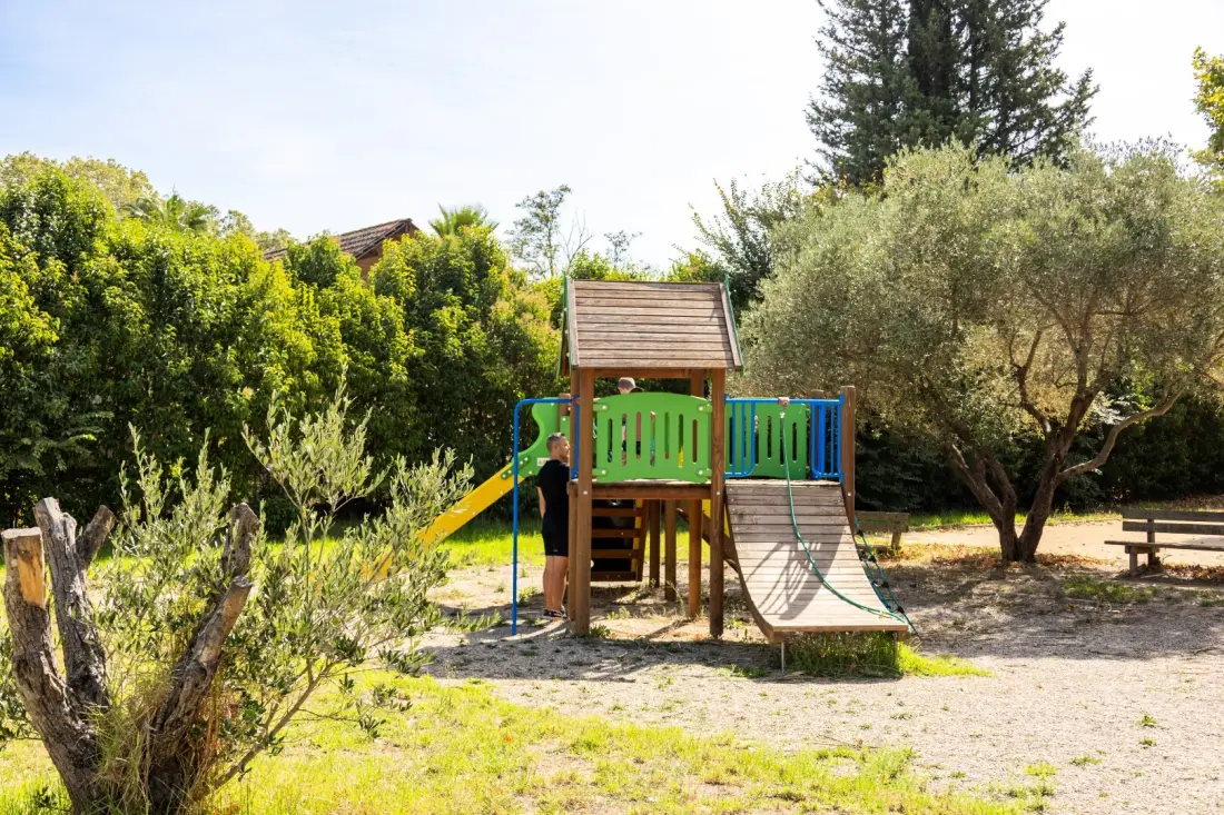 Camping Les Pêcheurs 4 Estrellas★★★★