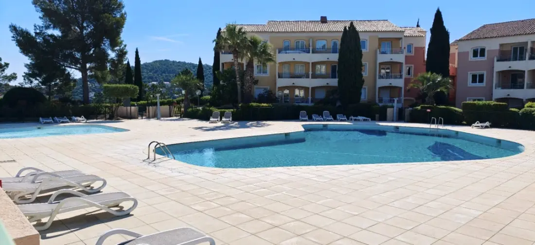 Studio with Terrace and Pool Aux Issambres