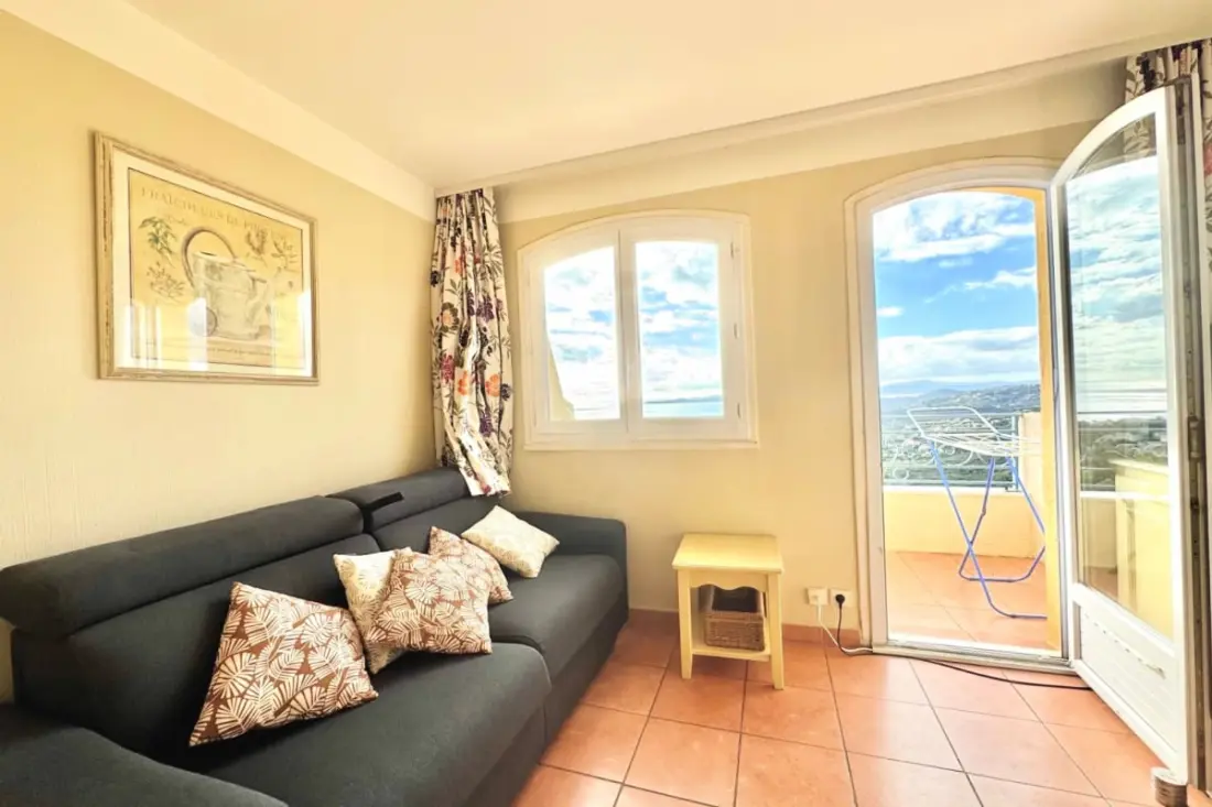 Studio with Terrace and Pool Aux Issambres