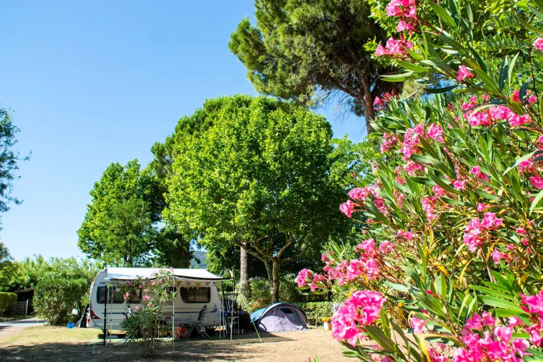 Camping Les Pêcheurs 4 Estrellas★★★★