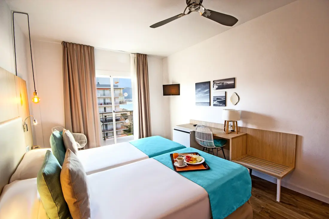 Hotel Pierre & Vacances Monterrey Roses 4 Stars★★★★