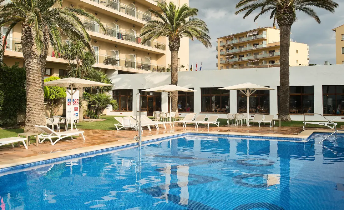 Hotel Pierre & Vacances Monterrey Roses 4 Stars★★★★