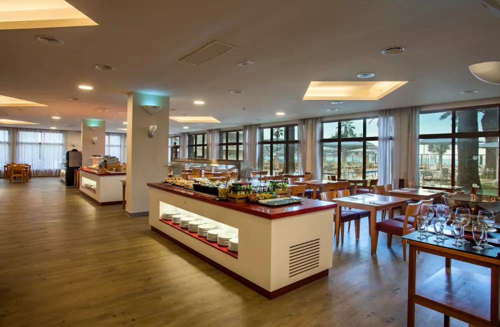 Hotel Pierre & Vacances Monterrey Roses