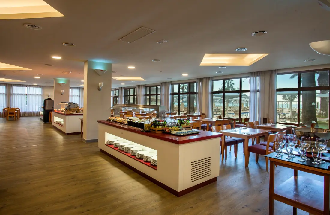 Hotel Pierre & Vacances Monterrey Roses 4 Stars★★★★