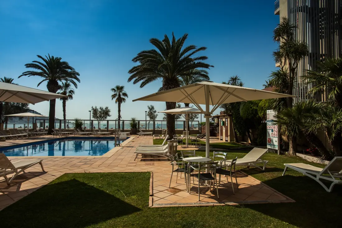 Hotel Pierre & Vacances Monterrey Roses 4 Stars★★★★