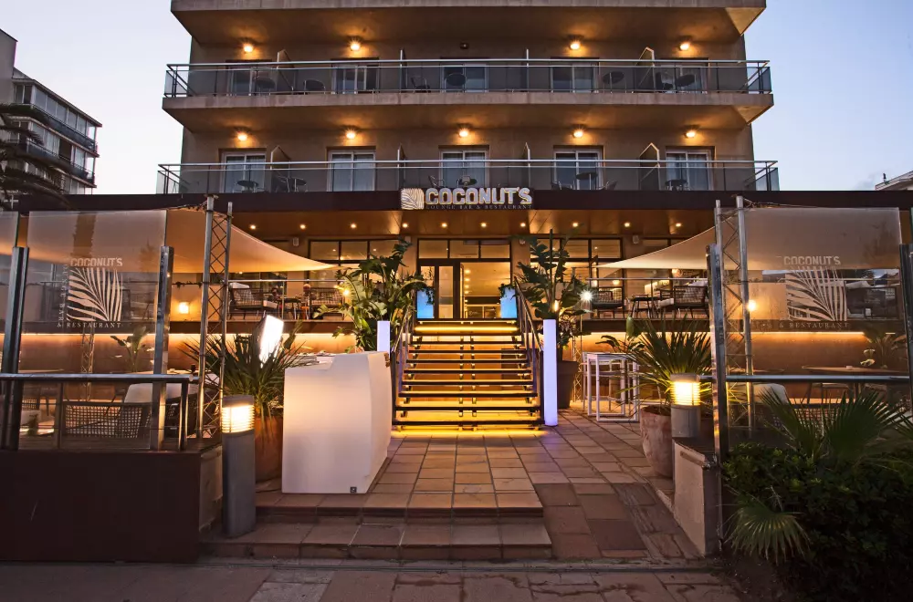 Hotel Pierre & Vacances Monterrey Roses