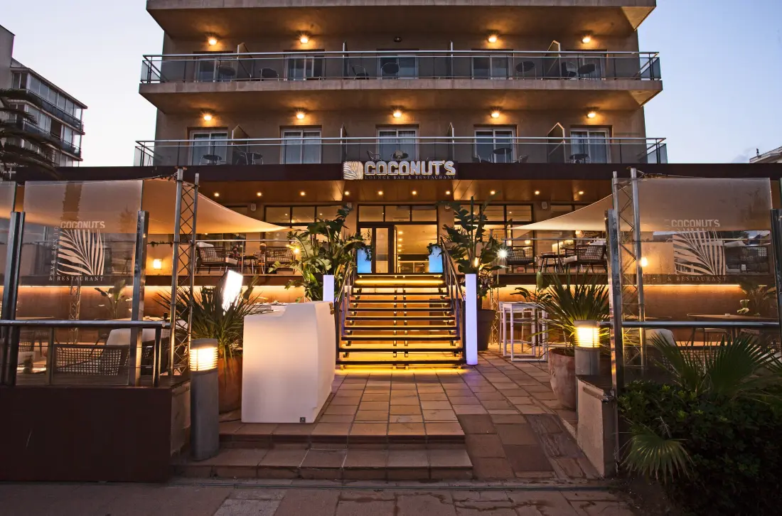 Hotel Pierre & Vacances Monterrey Roses 4 Stars★★★★