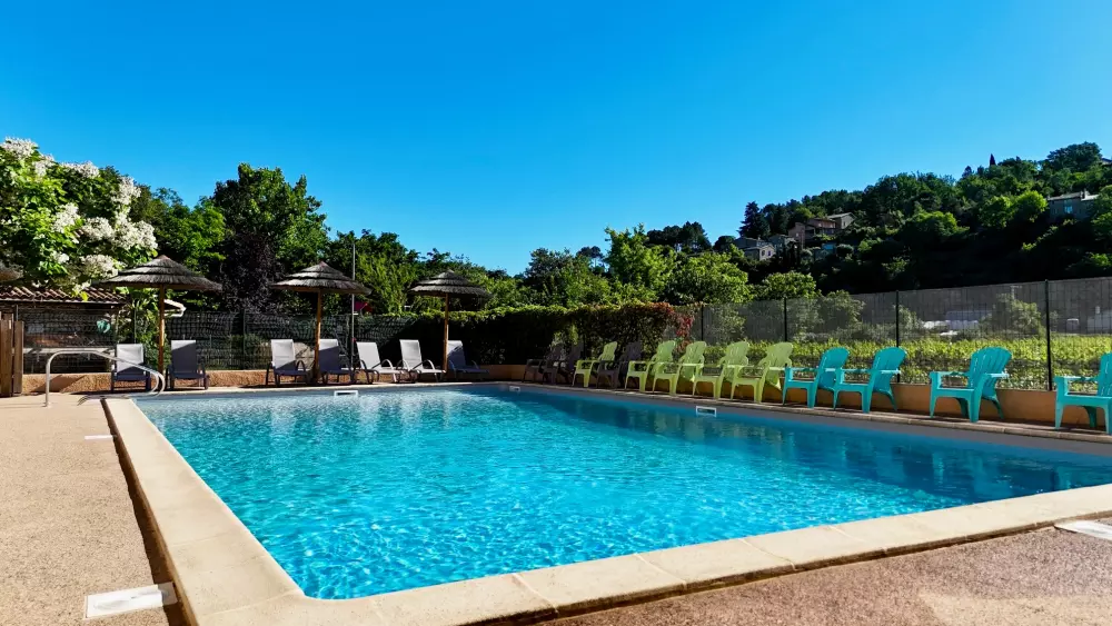 ZAMKNIĘTE HORTENZJE