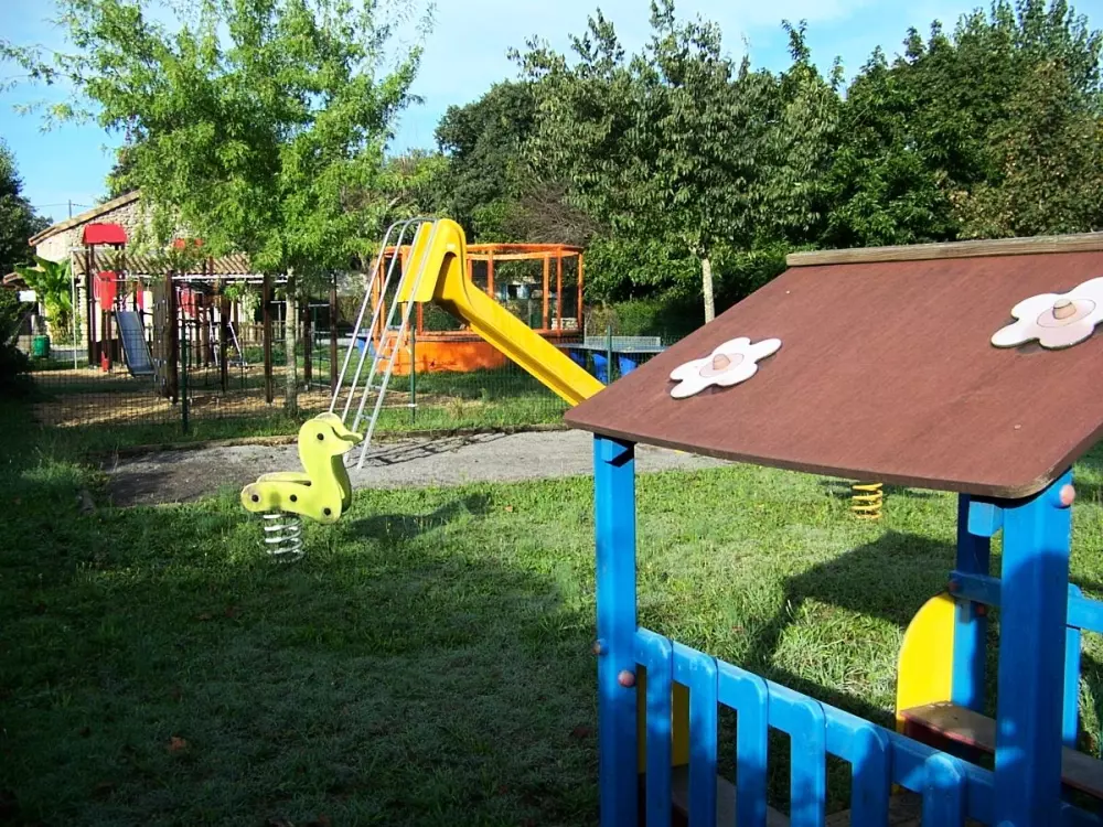 ZAMKNIĘTE HORTENZJE