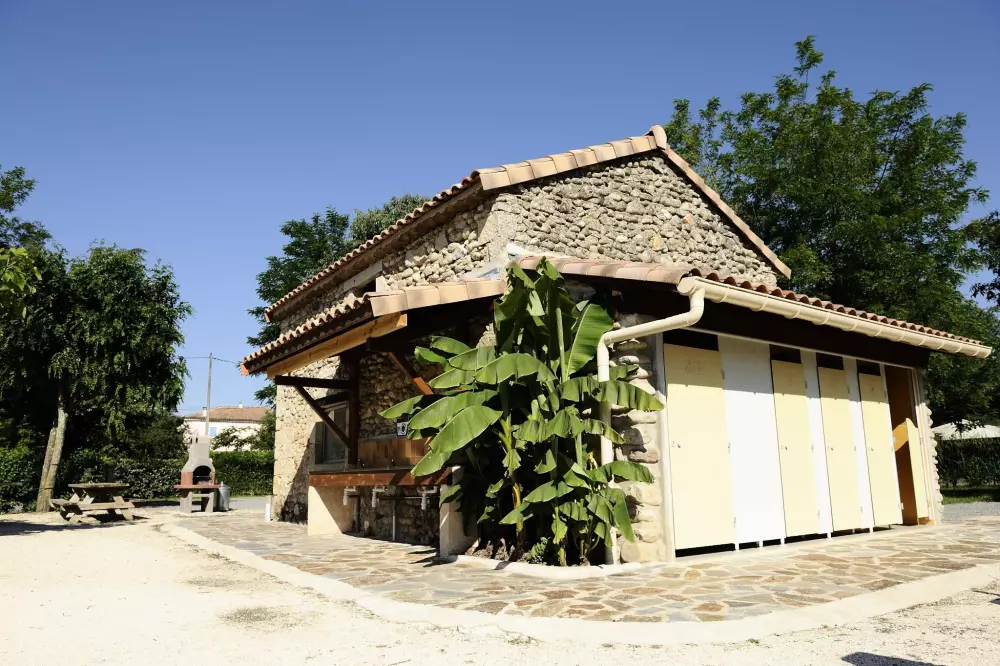 ZAMKNIĘTE HORTENZJE