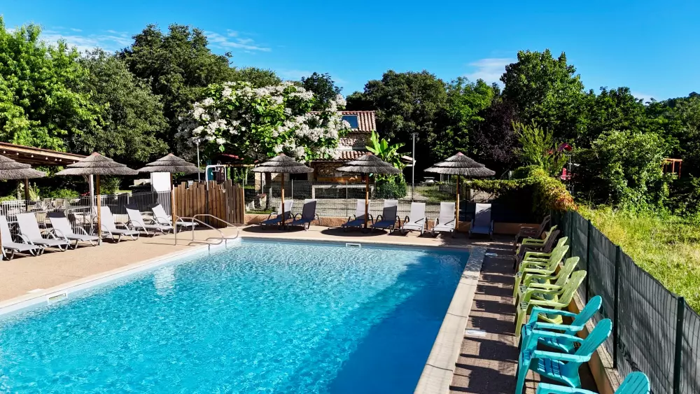 ZAMKNIĘTE HORTENZJE