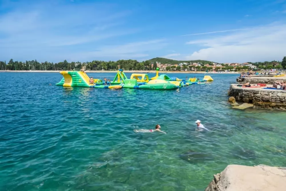 Camping Porton Nature Hideouts 2 Sterren★★