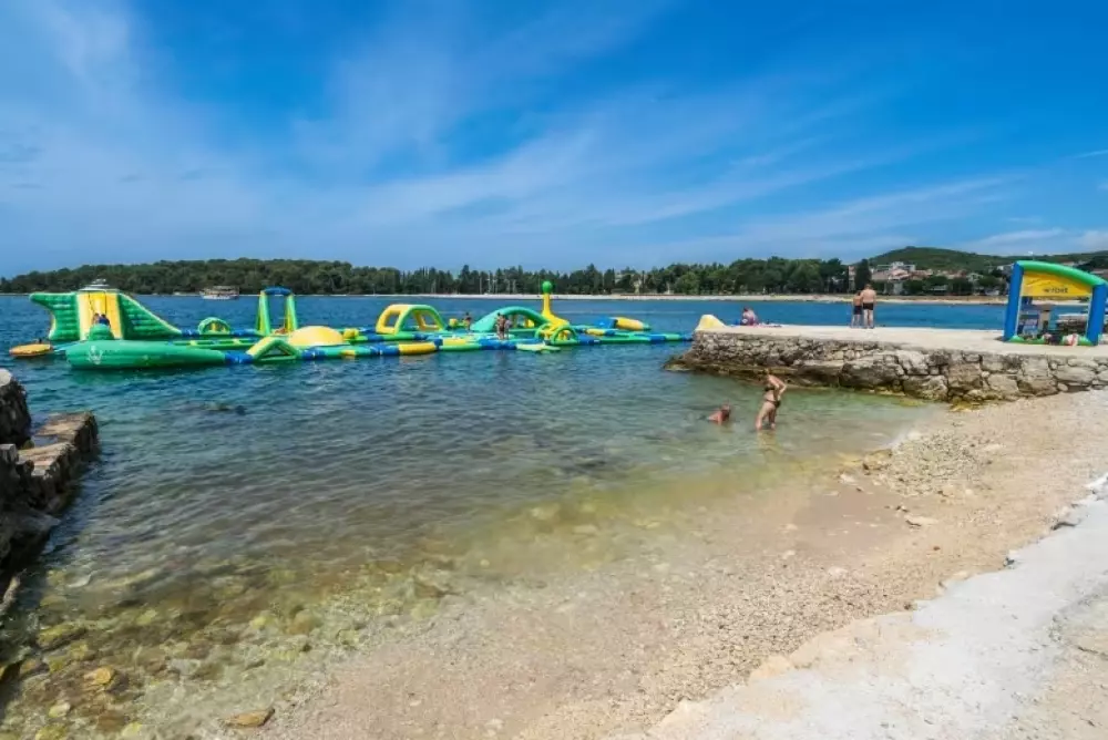 Camping Porton Nature Hideouts 2 Sterren★★