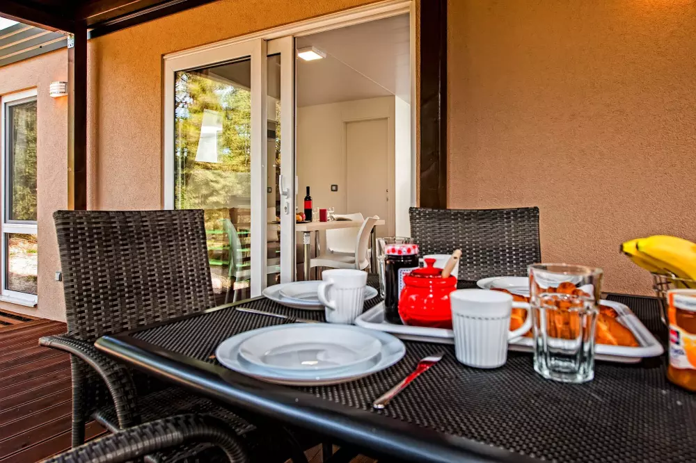 Camping Porton Nature Hideouts 2 Sterren★★