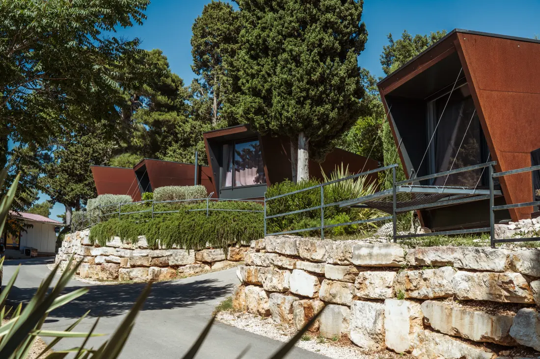 Camping Porton Természet Hideouts 2 Csillagok★★