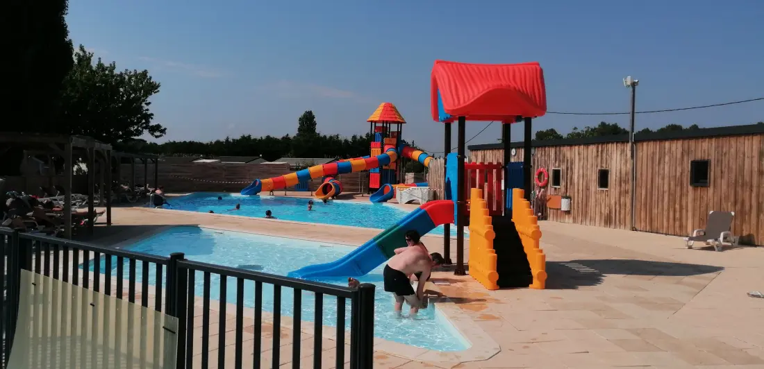 Campingplatz Paradis Les Pins Royan 4 Sterne★★★★