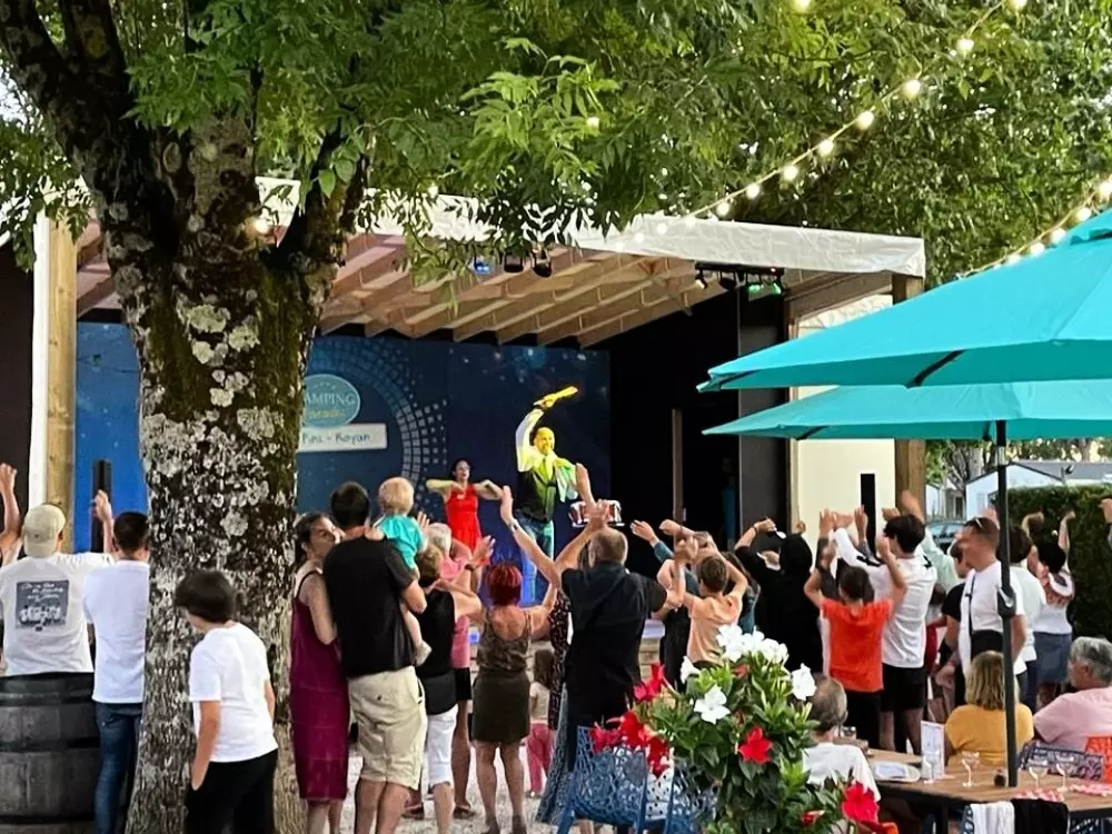 Camping Paradis Les Pins 4 Estrellas★★★★