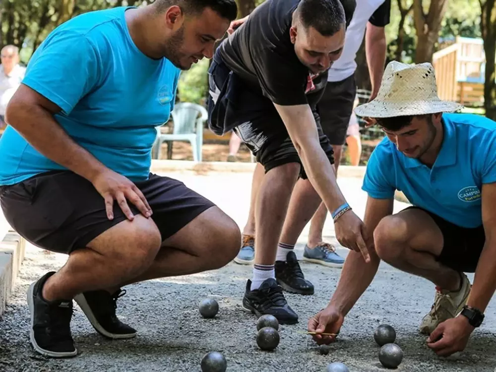 Camping Paradis Les Pins 4 Estrellas★★★★