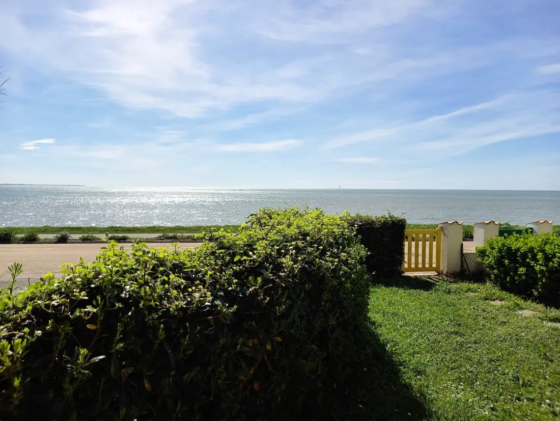 Corniche De Nauzan Residence