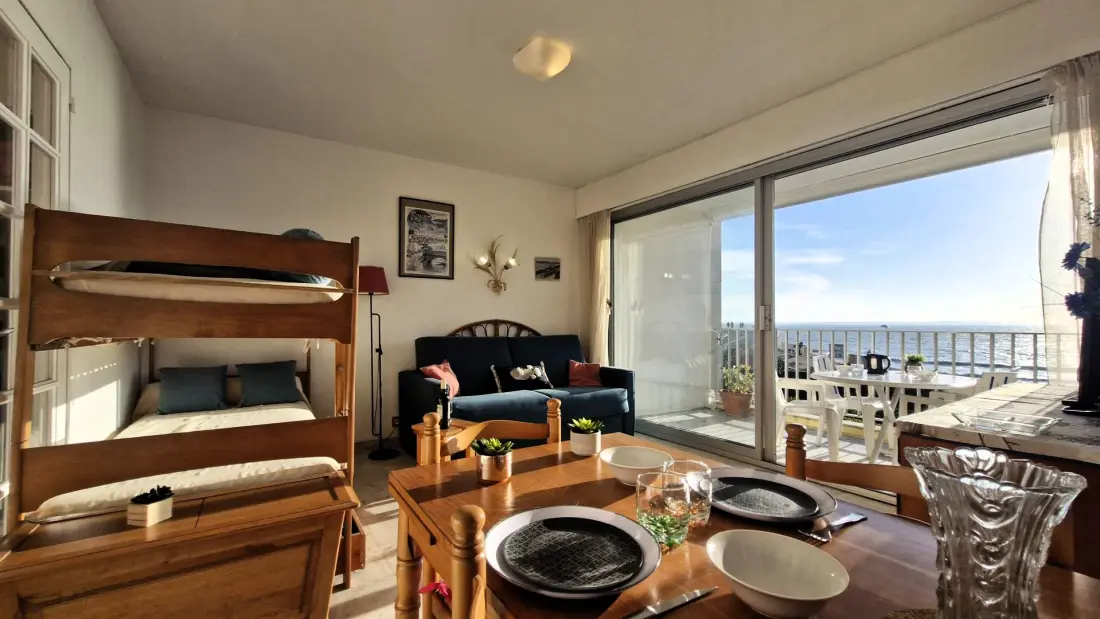 Grand Robinson Residence