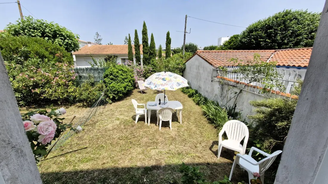 Le Hasard Residence