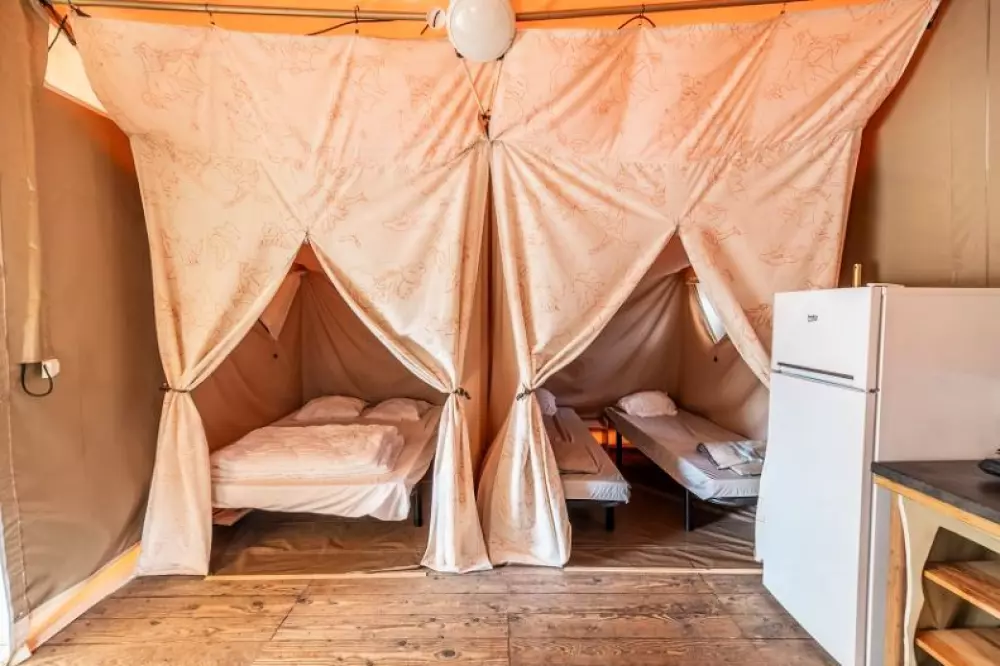 Camping Ushuaïa Villages - La Presqu'Ile 2 Sterren★★