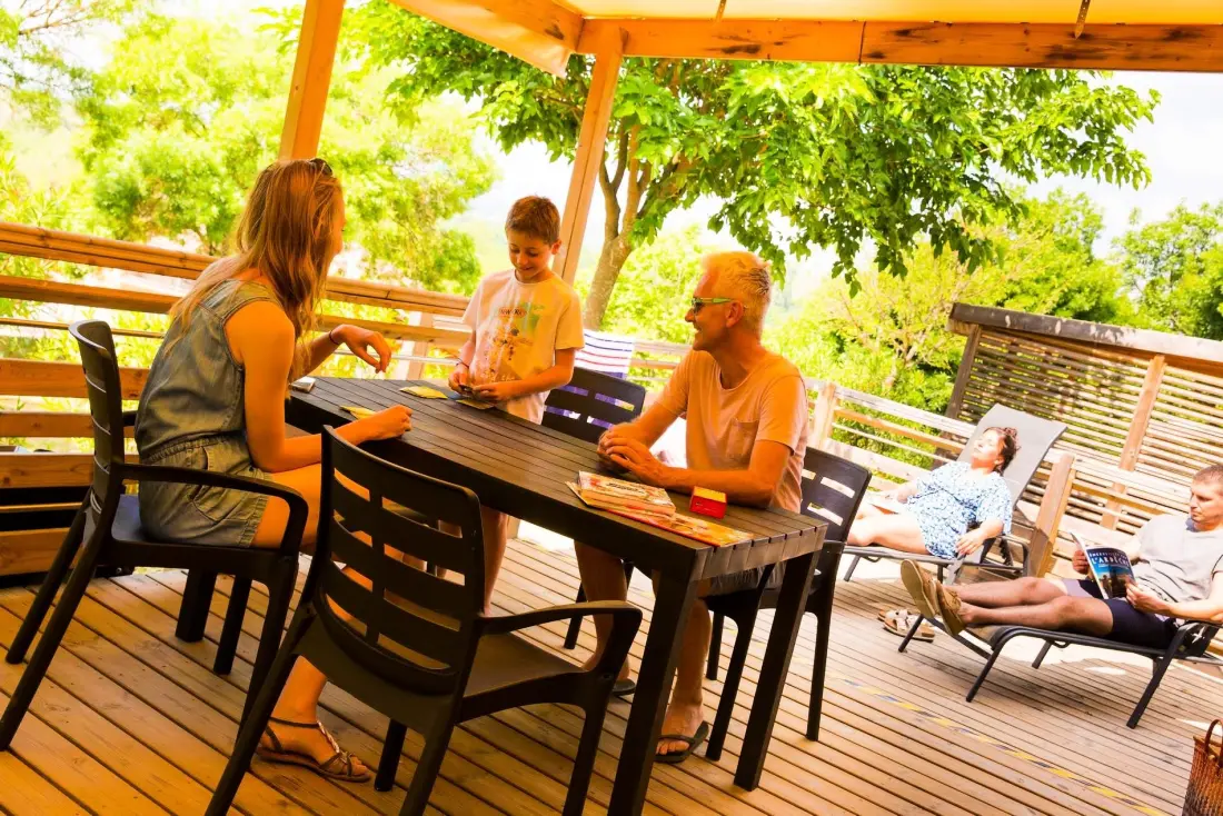 Camping LA CHAPOULIÈRE 4 Sterren★★★★