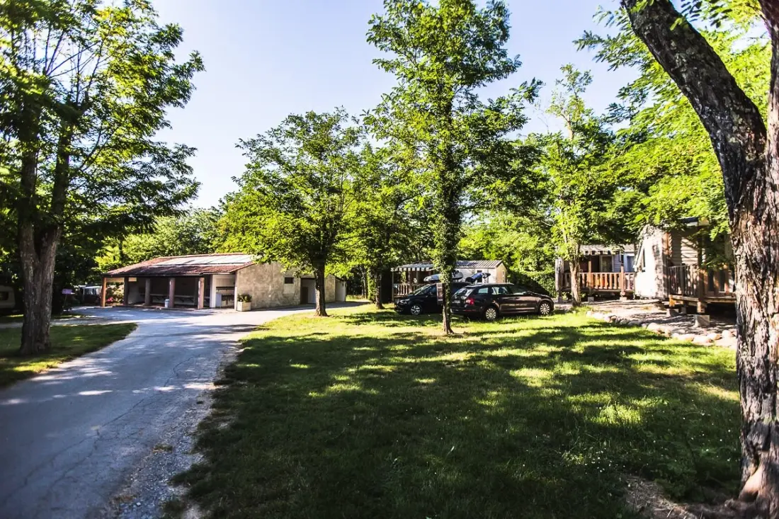 Camping LA CHAPOULIÈRE 4 Sterren★★★★