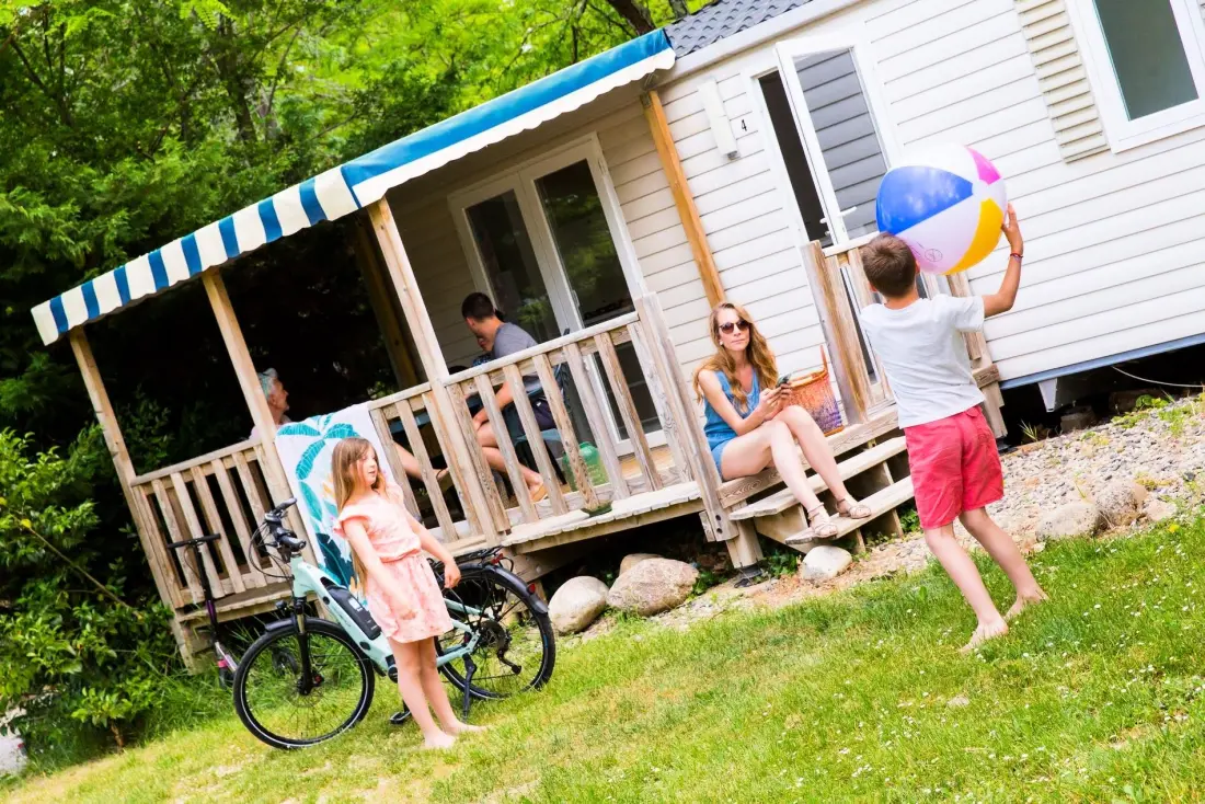 Camping LA CHAPOULIÈRE 4 Sterren★★★★