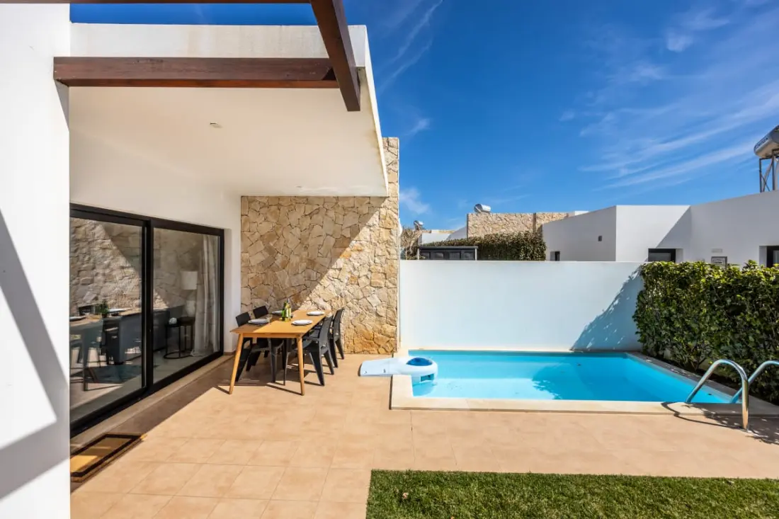 Villa Drop In