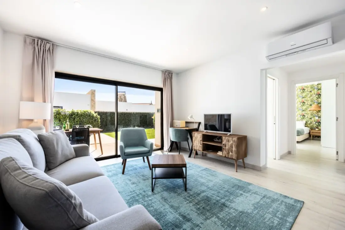 Villa Drop In