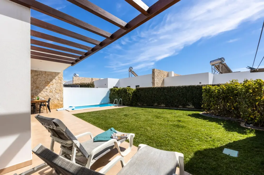 Villa Drop In