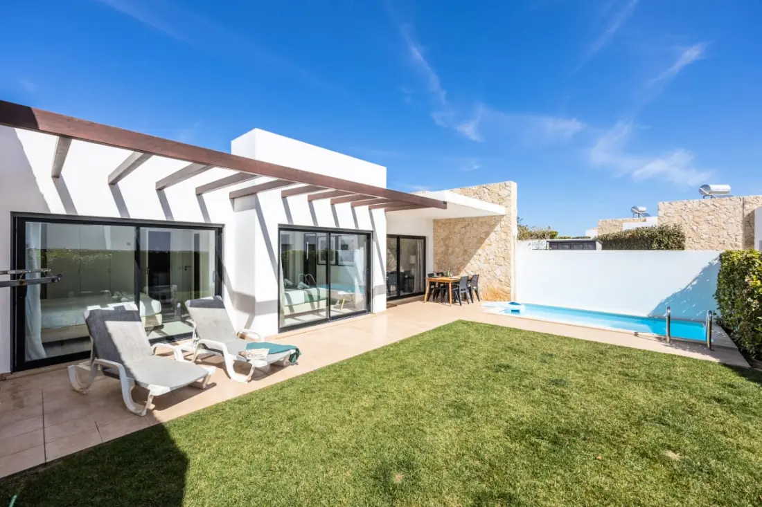 Villa Drop In