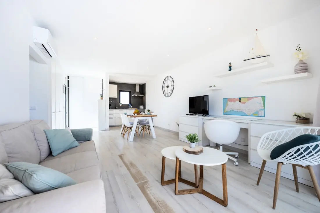 Villa Front Loop