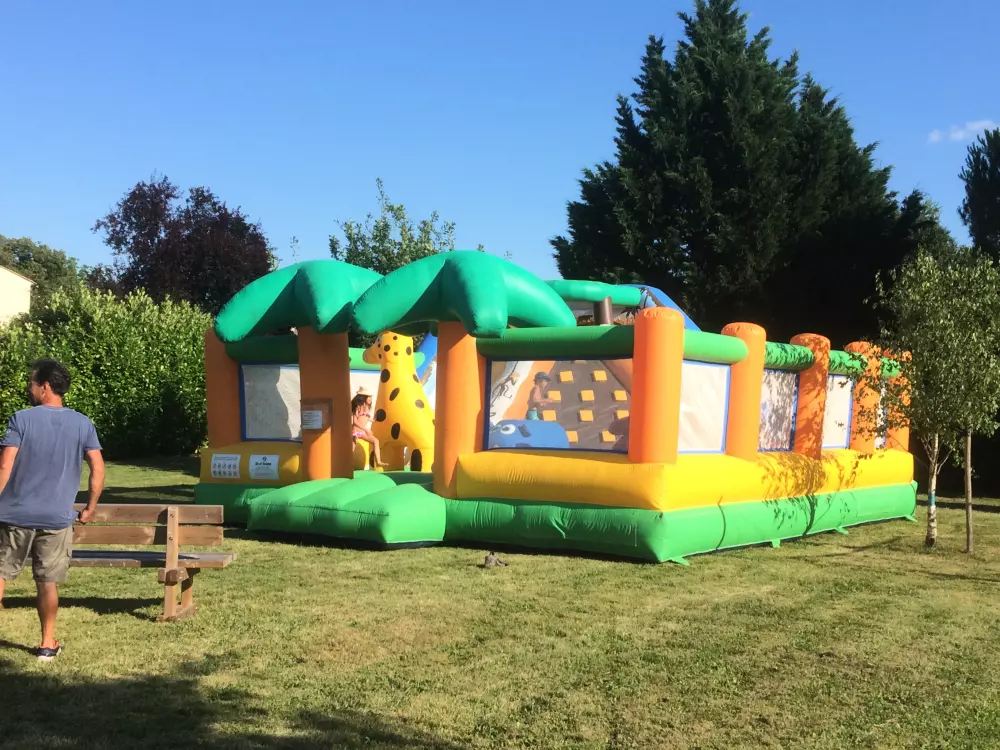 Camping Village La Rivière Fleurie4 Sterne★★★★