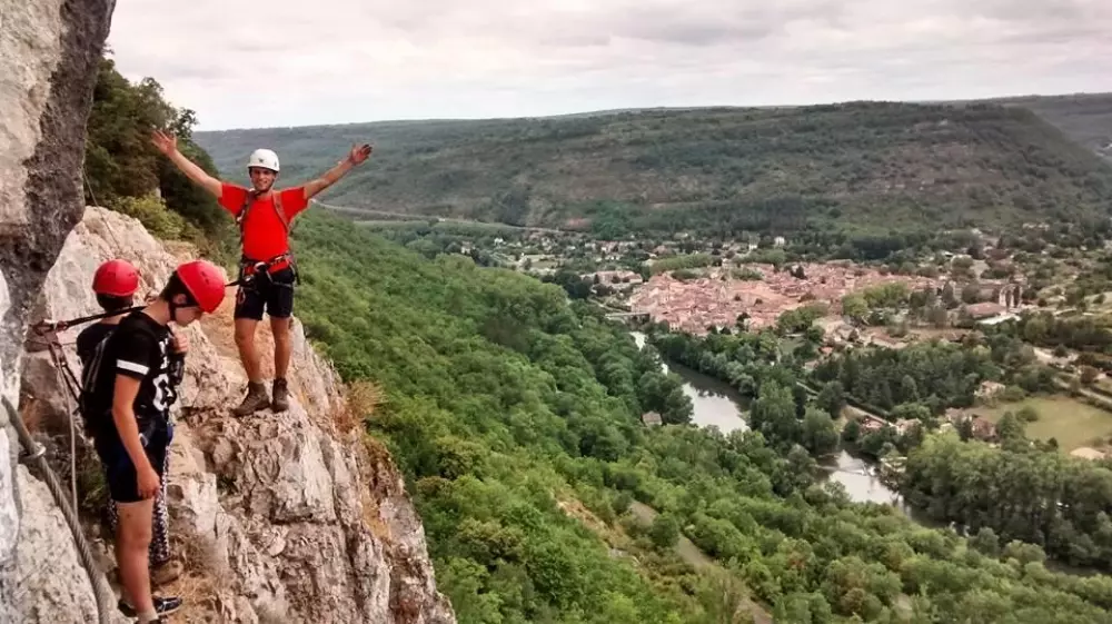 Camping LES 3 CANTONS 4 étoiles★★★★