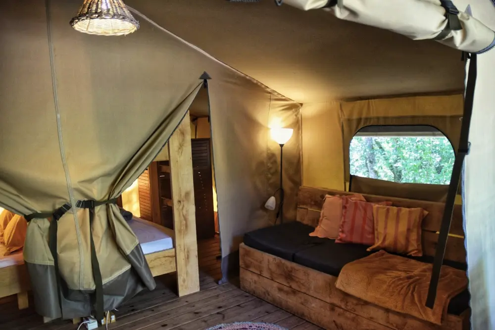Campingplatz LES 3 CANTONS 3 Sterne★★★