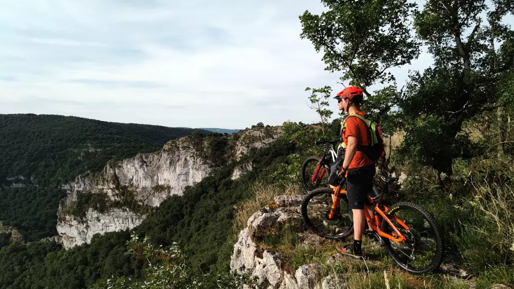 Camping LES 3 CANTONS 4 étoiles★★★★